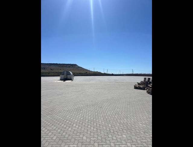 INDUSTRIAL PROPERTY TO RENT IN WELLS ESTATE